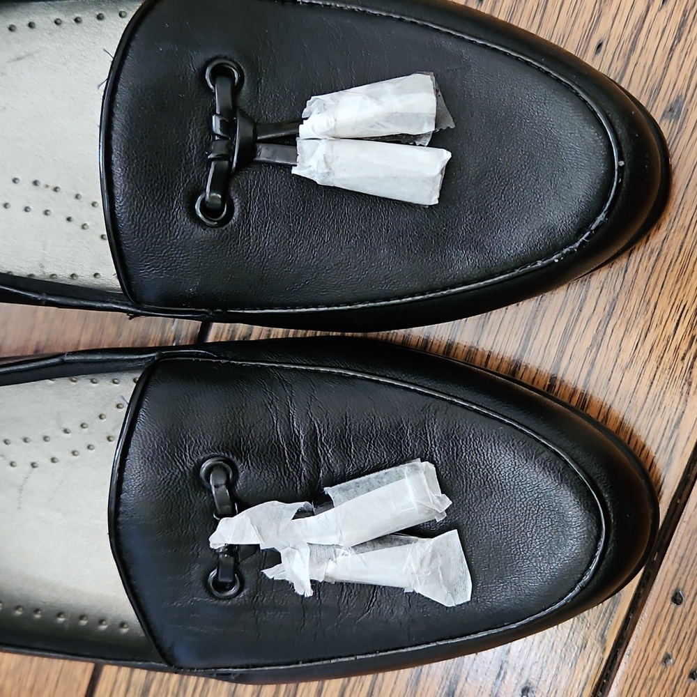 Trotters Black Leather Loafers Rubber Flexible Soles Size 10 N - Picture 5 of 9